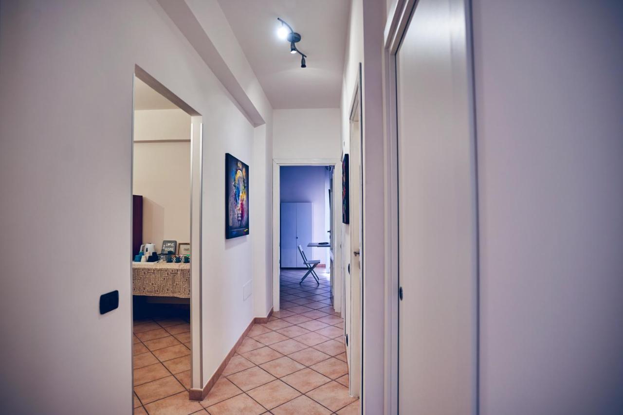 Travelershome 7Metri Guesthouse Ciampino Extérieur photo