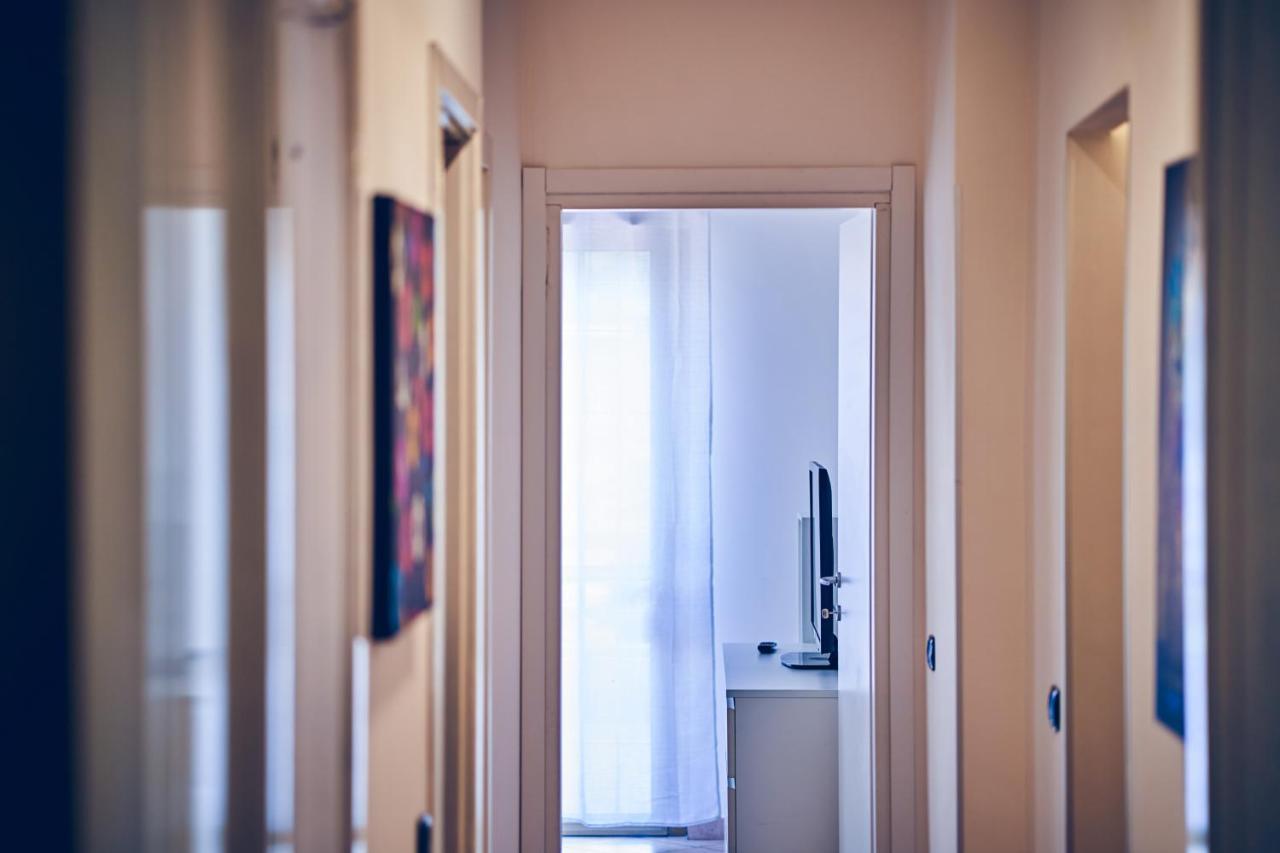 Travelershome 7Metri Guesthouse Ciampino Extérieur photo