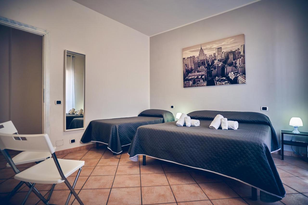 Travelershome 7Metri Guesthouse Ciampino Extérieur photo