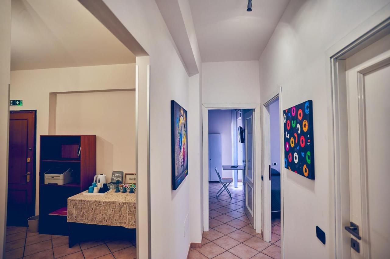 Travelershome 7Metri Guesthouse Ciampino Extérieur photo
