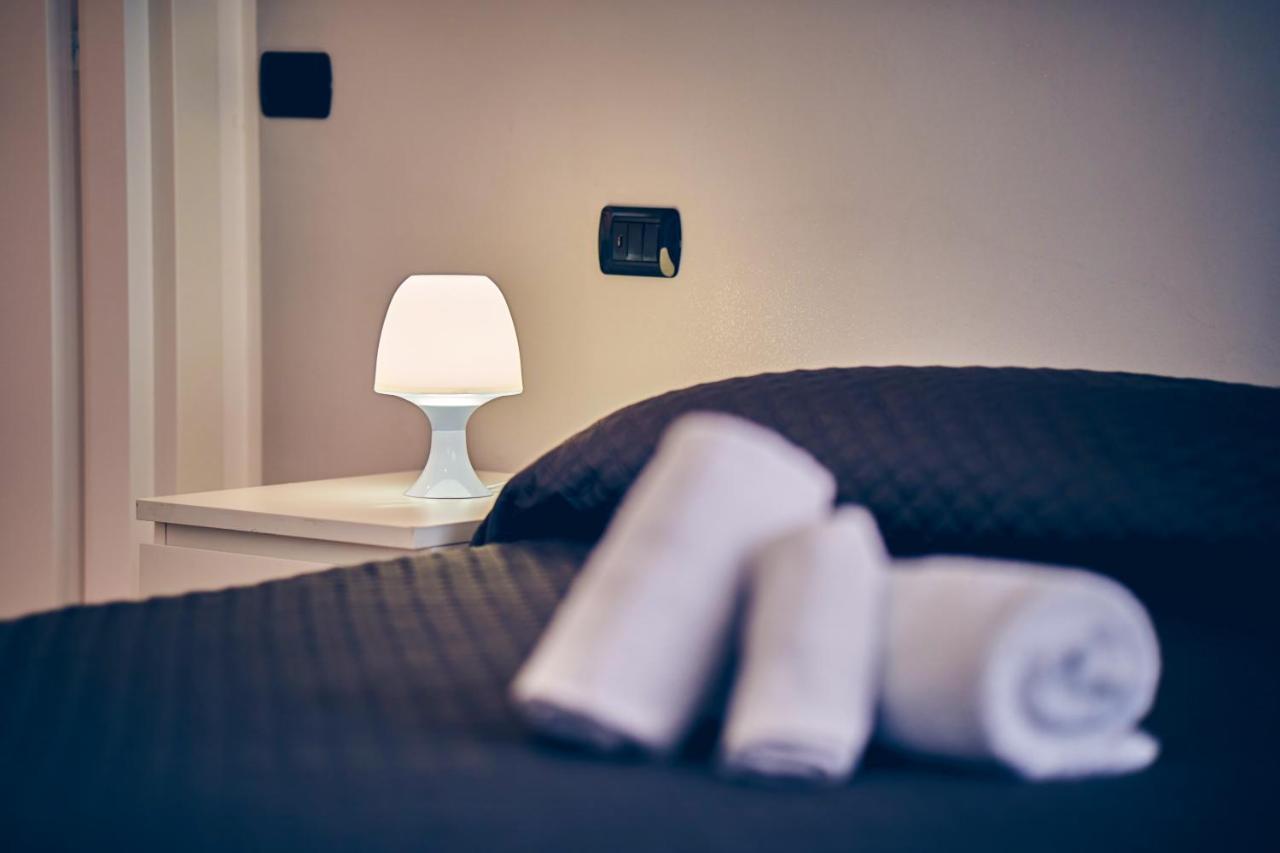Travelershome 7Metri Guesthouse Ciampino Extérieur photo