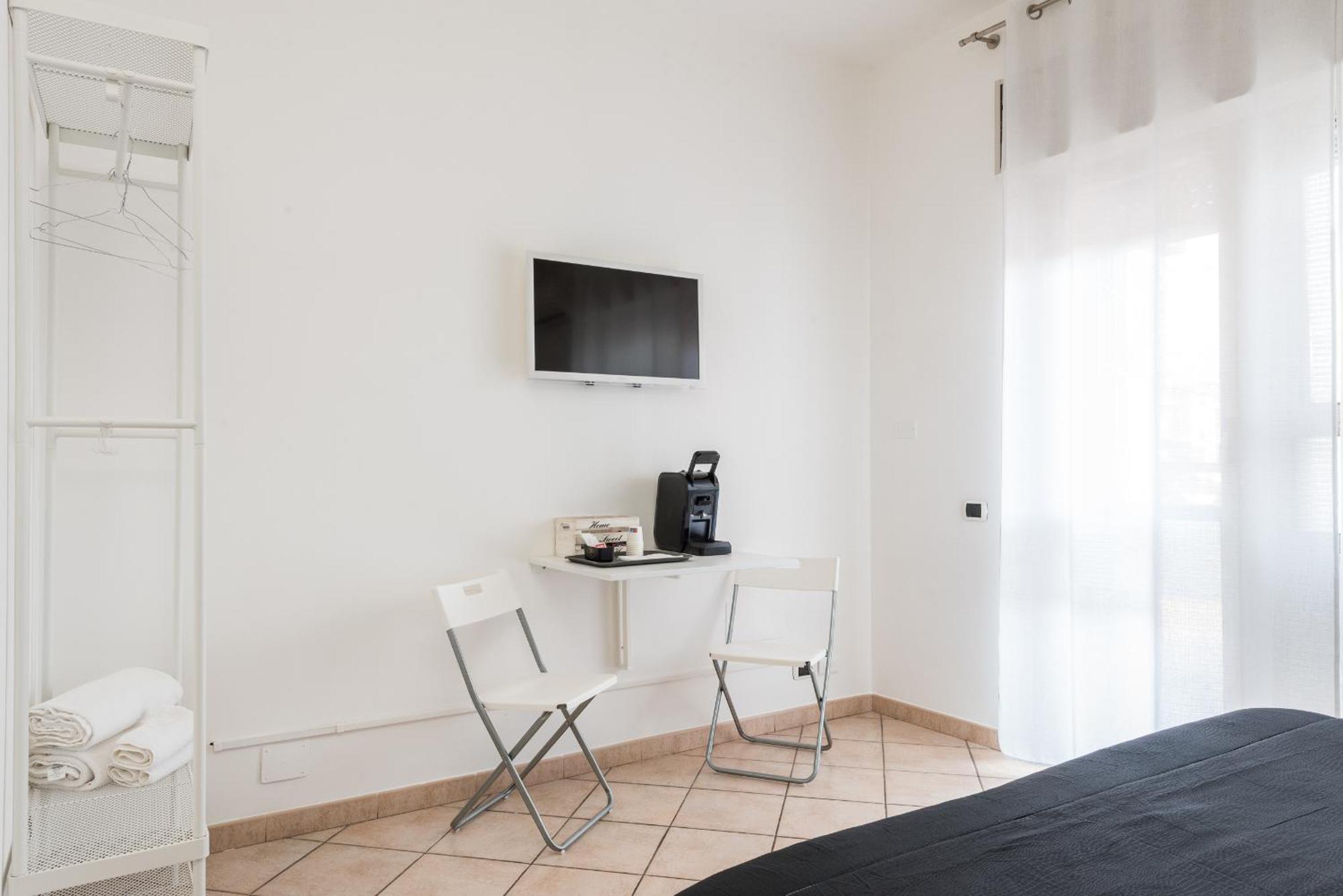 Travelershome 7Metri Guesthouse Ciampino Extérieur photo